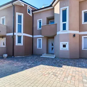  Apartmán Lovely 400m From The Sea Chorvatsko