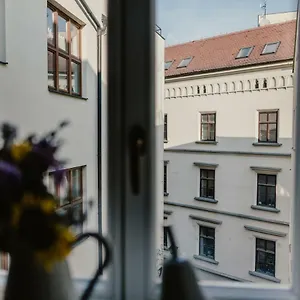  Apartmán Zelný Trh 30